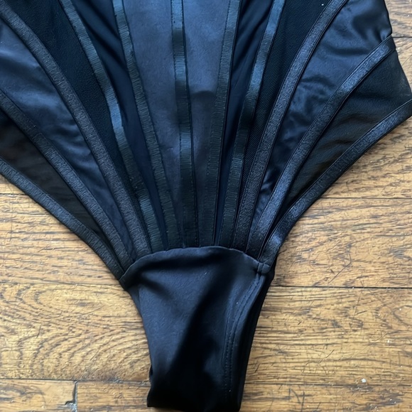 Dolce and Gabbana body suit black silk - Picture 3 of 9